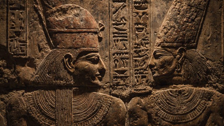 Early dynastic city of Memphis, Nile Delta landscape, mudbrick buildings, temples, first-dynasty atmosphere, historical reconstruction.