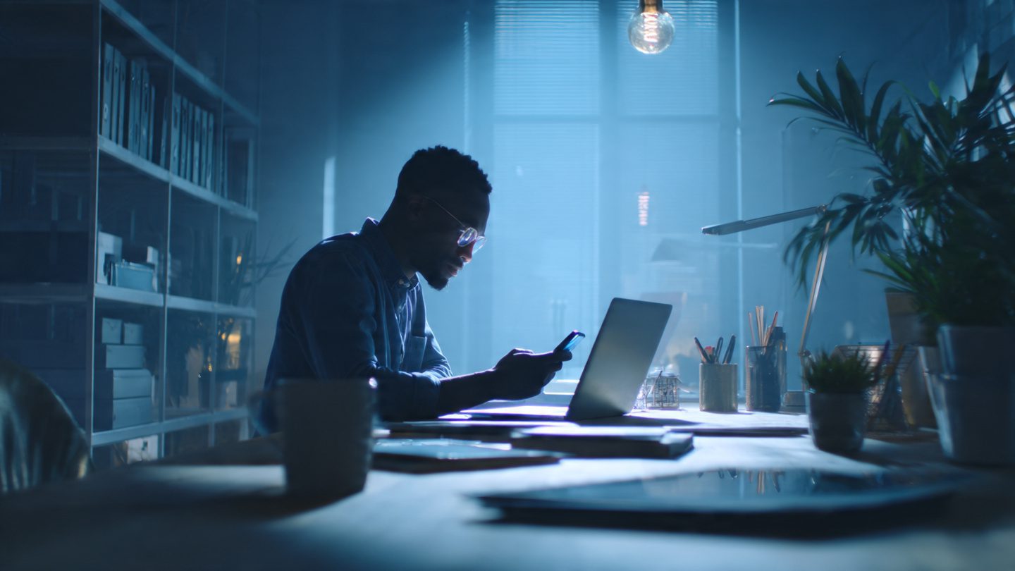How to Stop Scrolling on Your Phone and Start Being Productive 1